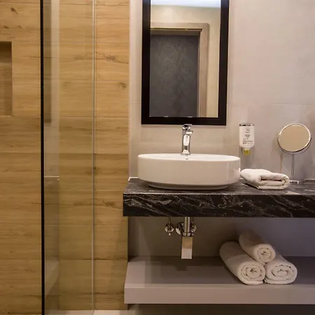 Fragola Rajska 3 - Modern Studios, Park Lejlighedshotel Kraków