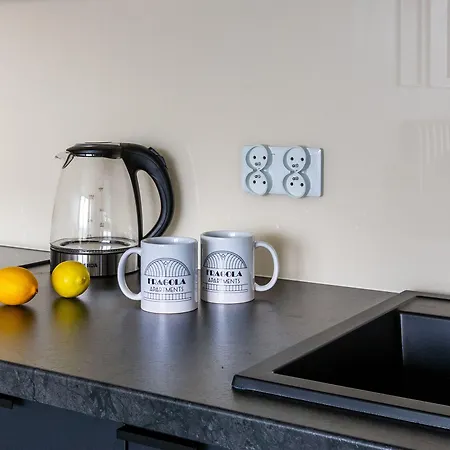 Lägenhetshotell Fragola Rajska 3 - Modern Studios, Park