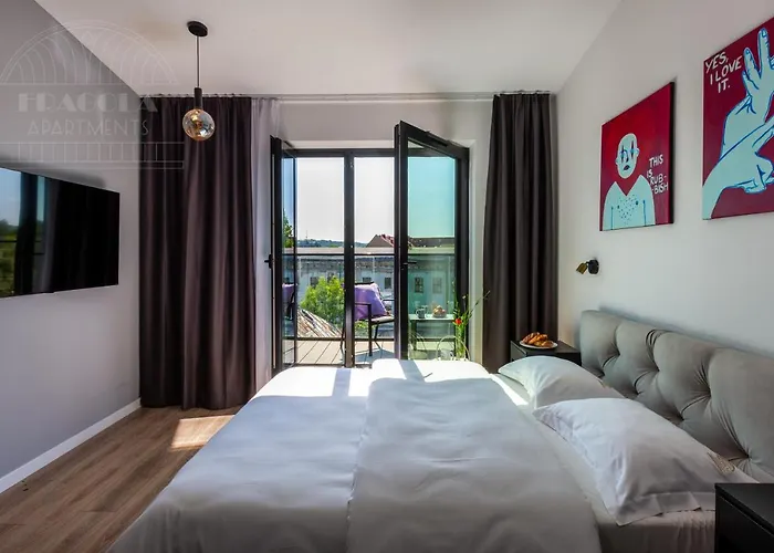 Fragola Rajska 3 - Modern Studios, Park 4*