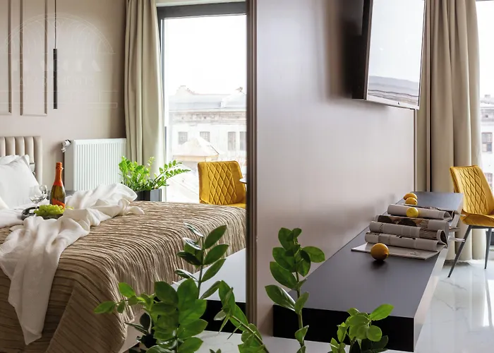 Fragola Rajska 3 - Modern Studios, Park