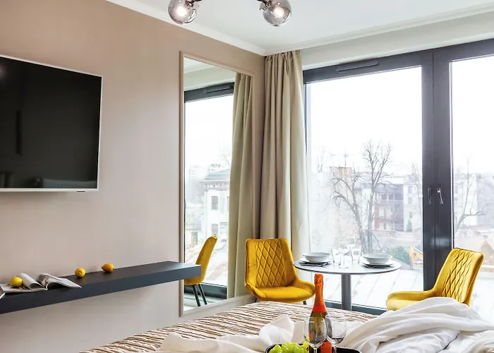 Fragola Rajska 3 - Modern Studios, Park 4* Krakow